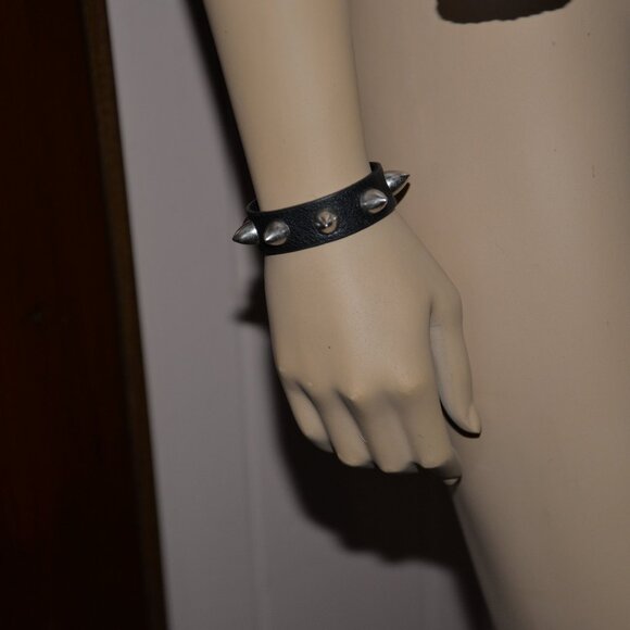 beauty love set grab bag misc lot junk drawer spike bracelet lotion heart bath - Picture 13 of 14